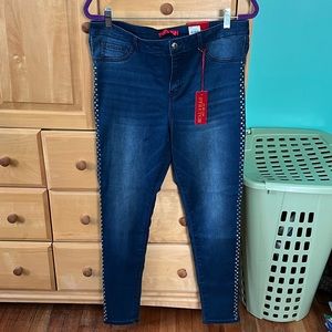 JLo studded MID rise super skinny jeans sz 16
